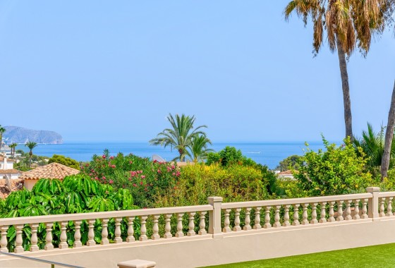 Wiederverkauf - Freistehende Villa -
Benissa