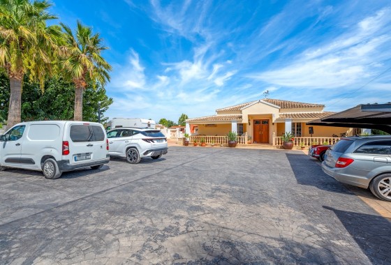 Herverkoop - Finca / Landhuis -
Almoradí - Las Heredades