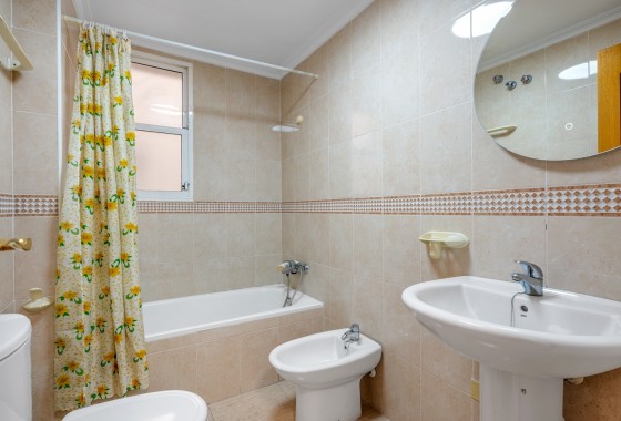 Revente - Appartement -
Torrevieja