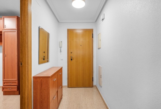 Revente - Appartement -
Torrevieja