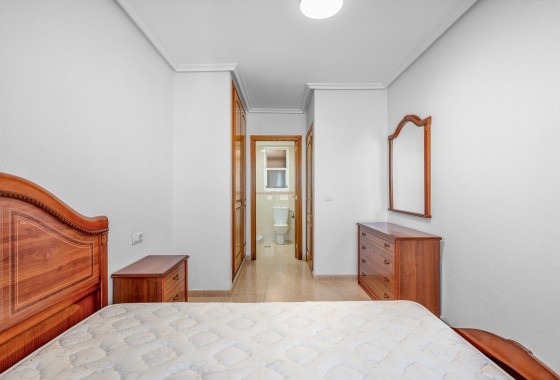 Revente - Appartement -
Torrevieja