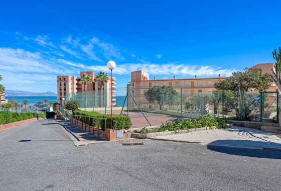 Sprzedaż - Apartament / Mieszkanie -
Arenales del Sol - Segunda linea playa