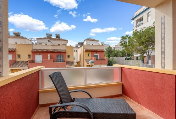 Herverkoop - Stadswoning -
Orihuela Costa - Villamartín