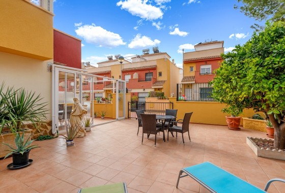 Herverkoop - Stadswoning -
Orihuela Costa - Villamartín