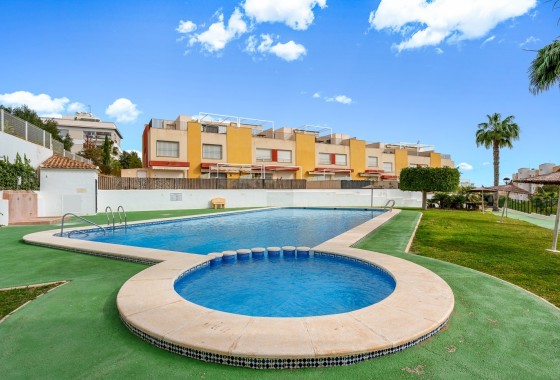 Herverkoop - Stadswoning -
Orihuela Costa - Villamartín