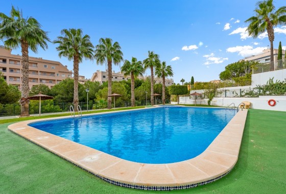 Herverkoop - Stadswoning -
Orihuela Costa - Villamartín