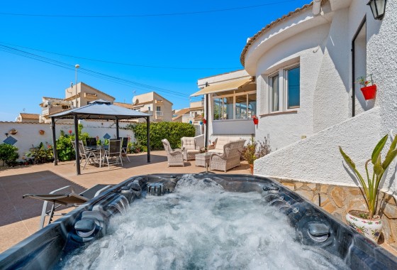Herverkoop - Vrijstaande Villa -
Ciudad Quesada - Rojales - Ciudad Quesada