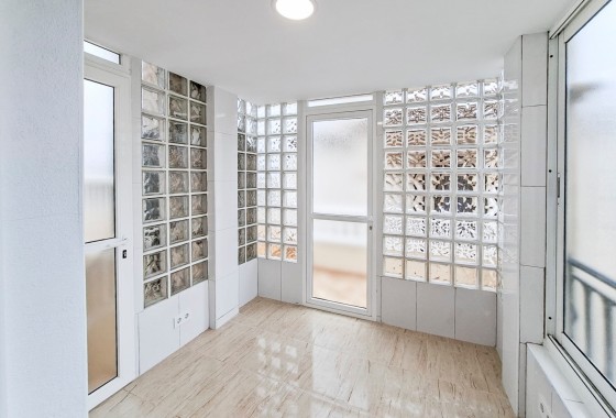 Wiederverkauf - Wohnung / Apartment -
Orihuela Costa