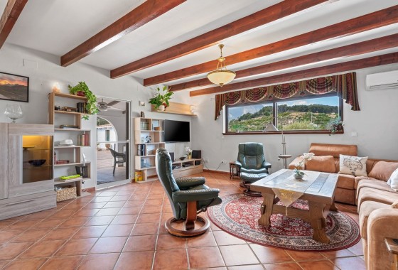 Revente - Finca / Propriété rurale -
La Nucía
