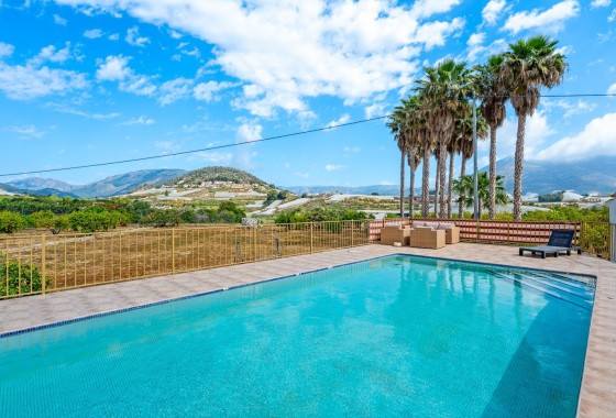 Revente - Finca / Propriété rurale -
La Nucía
