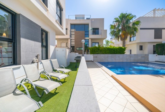 Venta - Chalet Independiente -
Ciudad Quesada - Rojales - Ciudad Quesada