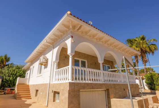 Herverkoop - Vrijstaande Villa -
Ciudad Quesada - Rojales - Ciudad Quesada