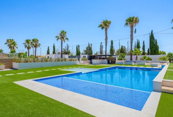 Herverkoop - Finca / Landhuis -
Los Montesinos - La Herrada