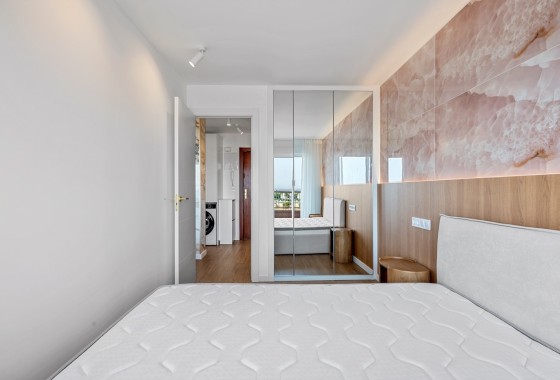Herverkoop - Appartement / Flat -
Torrevieja - Punta Prima
