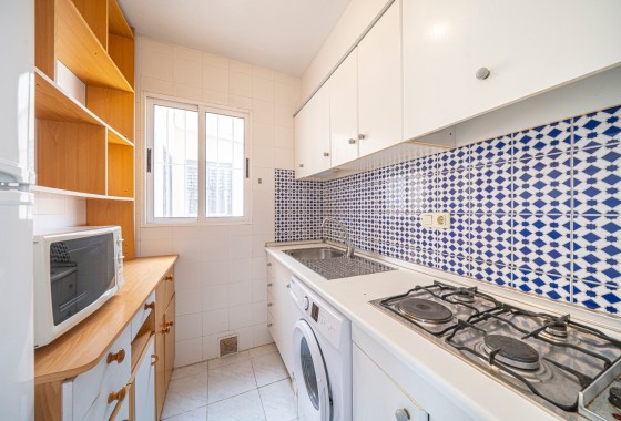 Wiederverkauf - Wohnung / Apartment -
Torrevieja