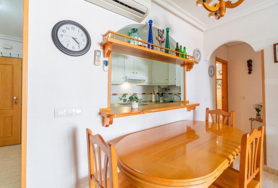 Location longue durée - Appartement -
Torrevieja - La Mata
