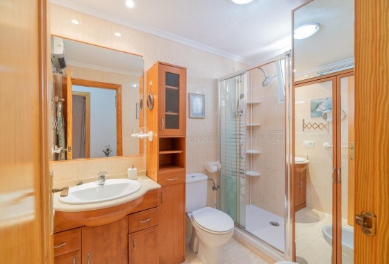 Location longue durée - Appartement -
Torrevieja - La Mata