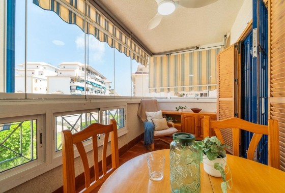 Location longue durée - Appartement -
Torrevieja - La Mata
