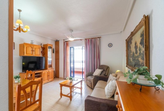 Location longue durée - Appartement -
Torrevieja - La Mata
