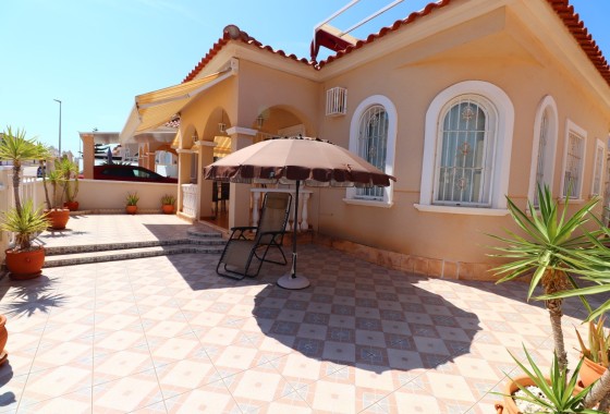 Venta - Chalet Independiente -
Algorfa - Lo Crispin