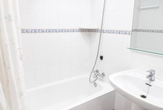 Herverkoop - Appartement / Flat -
Torrevieja - Playa de los Locos