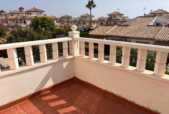 Sprzedaż - Willa w zabudowie bliźniaczej -
Lomas de Cabo Roig