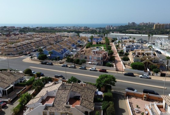 Sprzedaż - Willa w zabudowie bliźniaczej -
Lomas de Cabo Roig