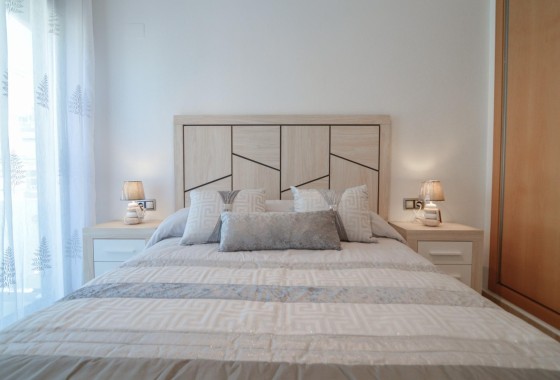 Sprzedaż - Apartament / Mieszkanie -
Torrevieja - Playa del Cura