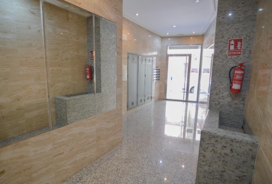 Sprzedaż - Apartament / Mieszkanie -
Torrevieja - Playa del Cura