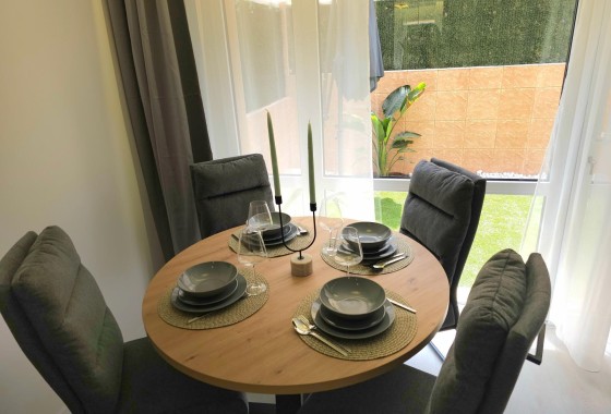 Herverkoop - Appartement / Flat -
Torrevieja - La Mata
