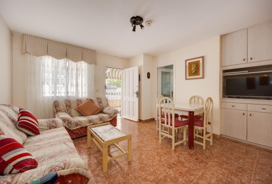 Sprzedaż - Willa wolnostojąca -
Torrevieja - El Limonar