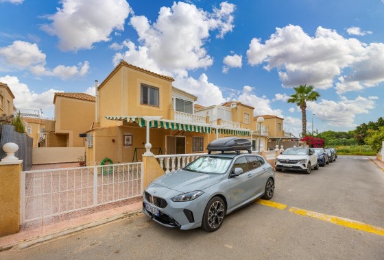 Sprzedaż - Willa wolnostojąca -
Torrevieja - El Limonar