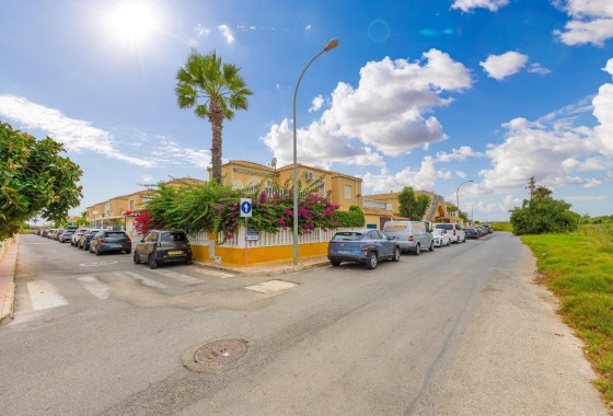Sprzedaż - Willa wolnostojąca -
Torrevieja - El Limonar