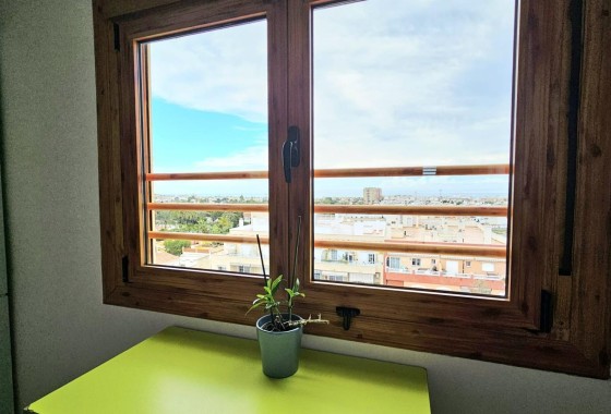 Herverkoop - Appartement / Flat -
Torrevieja - Nueva Torrevieja