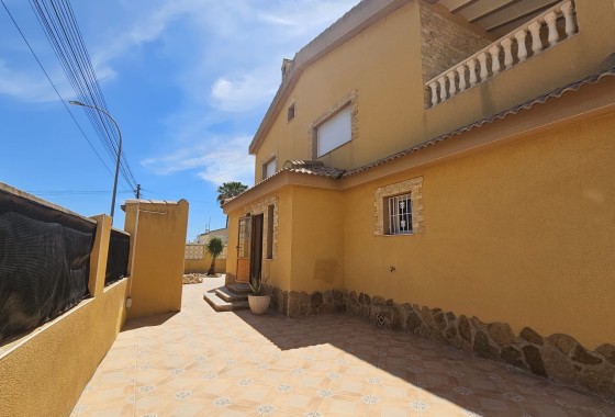 Venta - Chalet Independiente -
Los Alcázares - Los Alcazares