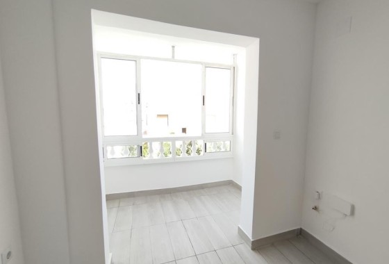 Resale - Apartment / Flat -
Torrevieja