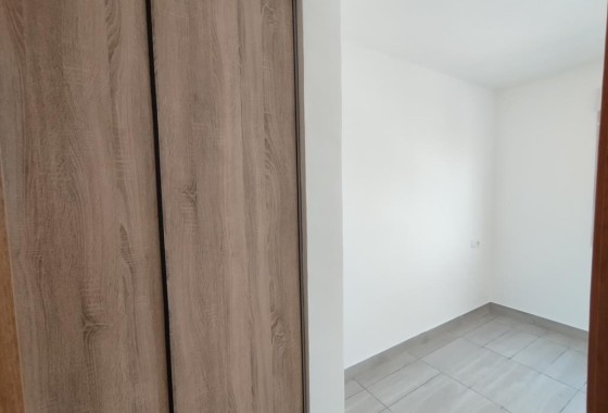 Resale - Apartment / Flat -
Torrevieja
