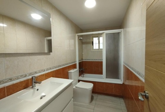 Resale - Apartment / Flat -
Torrevieja