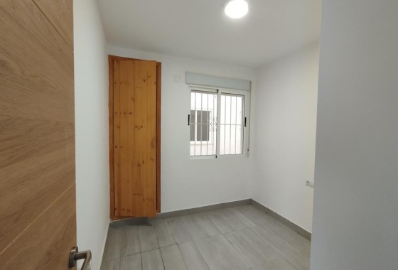 Resale - Apartment / Flat -
Torrevieja