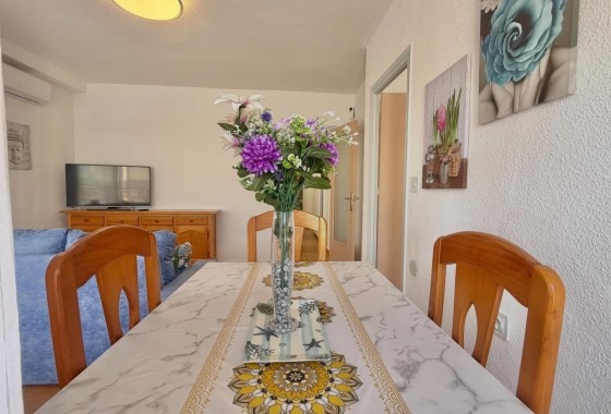Revente - Appartement -
Torrevieja