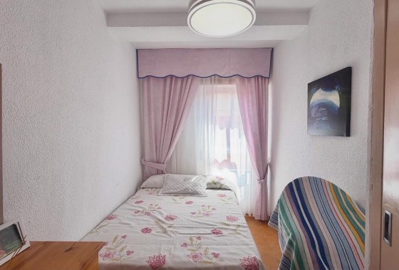Revente - Appartement -
Torrevieja