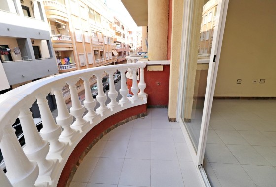 Herverkoop - Appartement / Flat -
Torrevieja - Playa de los Locos