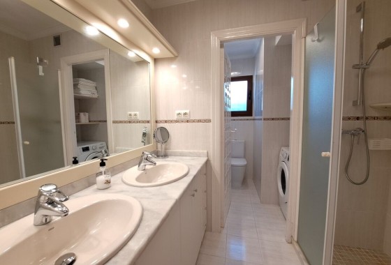 Revente - Maison de ville -
Moraira