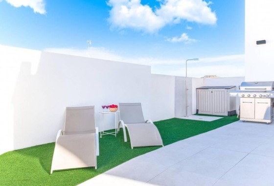 Venta - Chalet Independiente -
Benijofar