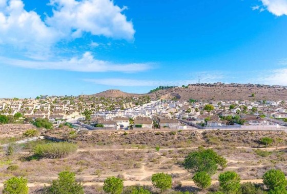 Venta - Chalet Independiente -
Benijofar