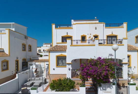 Resale - Townhouse -
Entre Naranjo - Vistabella Golf - Entre Naranjos - Vistabella Golf
