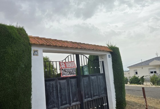 Herverkoop - Finca / Landhuis -
Pinoso