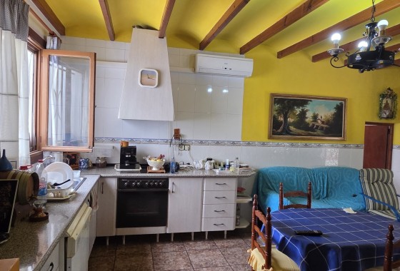 Herverkoop - Finca / Landhuis -
Pinoso