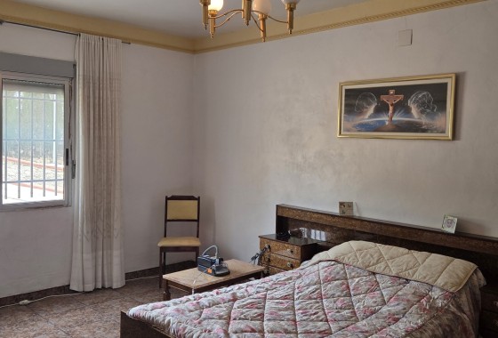 Herverkoop - Finca / Landhuis -
Pinoso