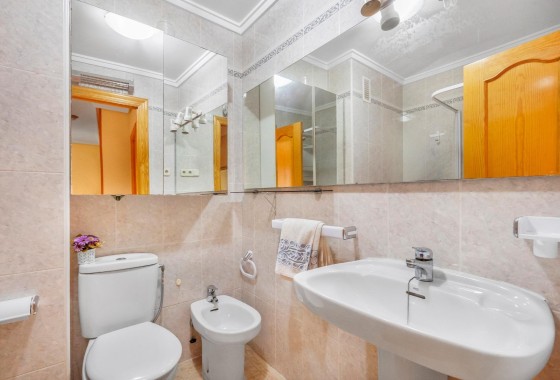 Revente - Appartement -
Torrevieja - Playa del Cura